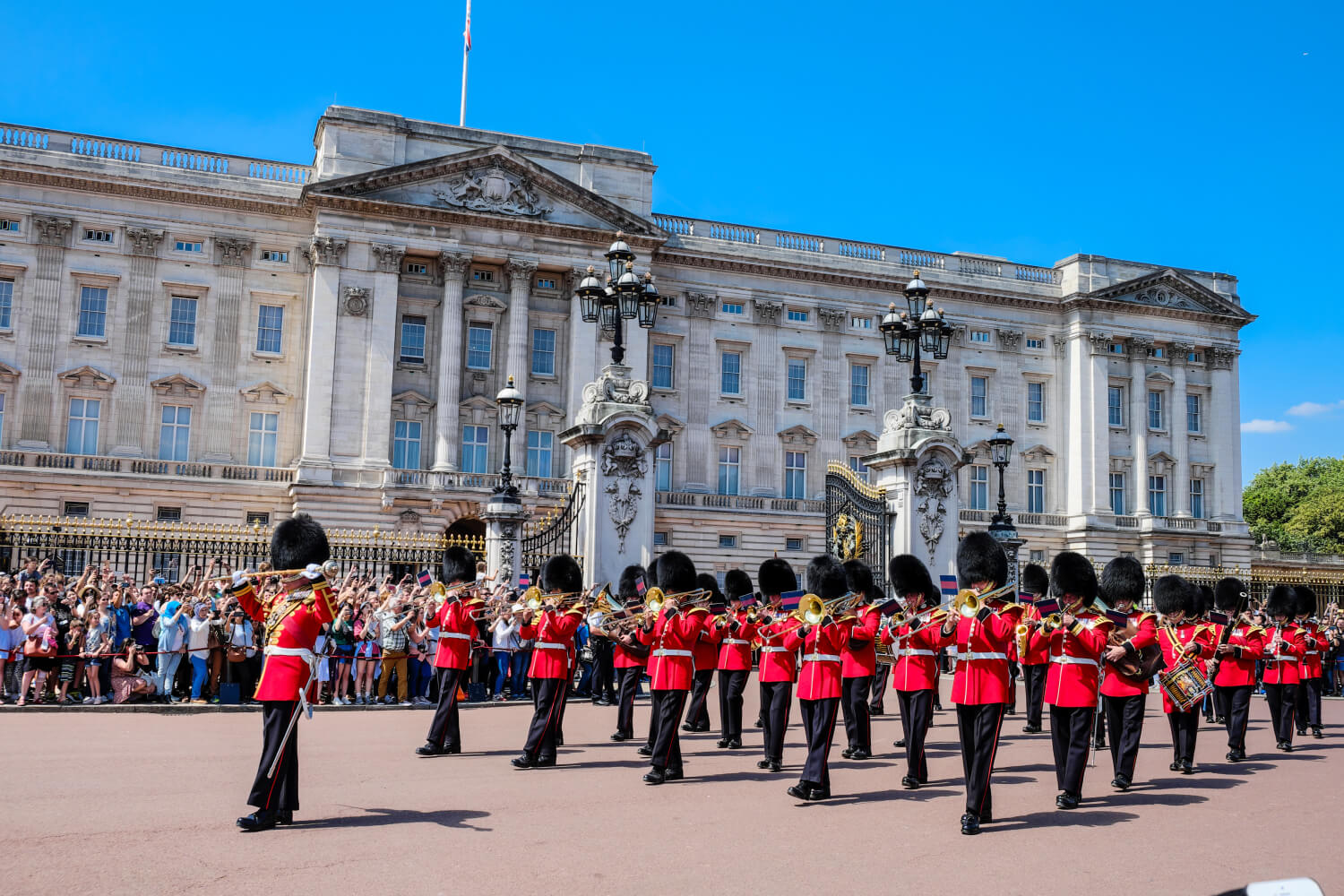Buckingham Palace, London, UK (1) (1)