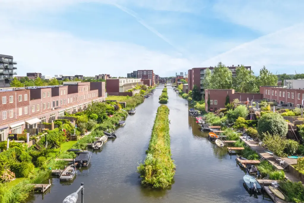 Drone Pilot for Shoot in luxury residential building in Amsterdam canals