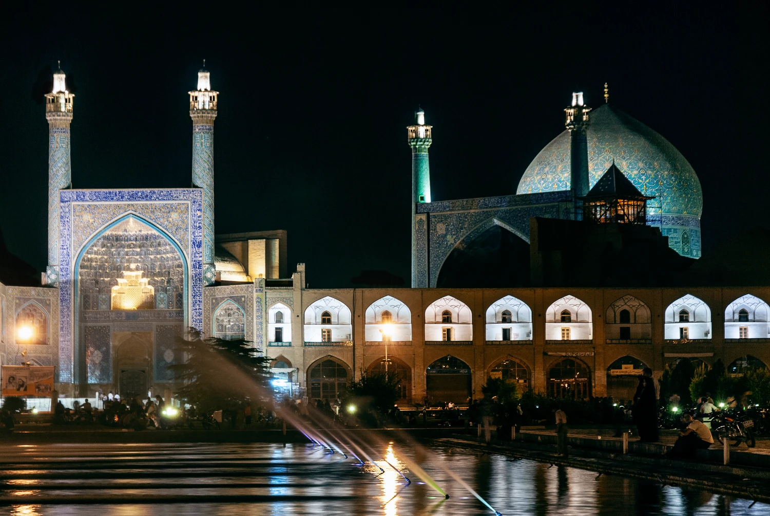 the-shah-mosque-famous-landmark-in-isfahan-city-ir-2025-09-21-16-14-42-utc the-shah-mosque-famous-landmark-in-isfahan-city-ir-2025-09-21-16-14-42-utc