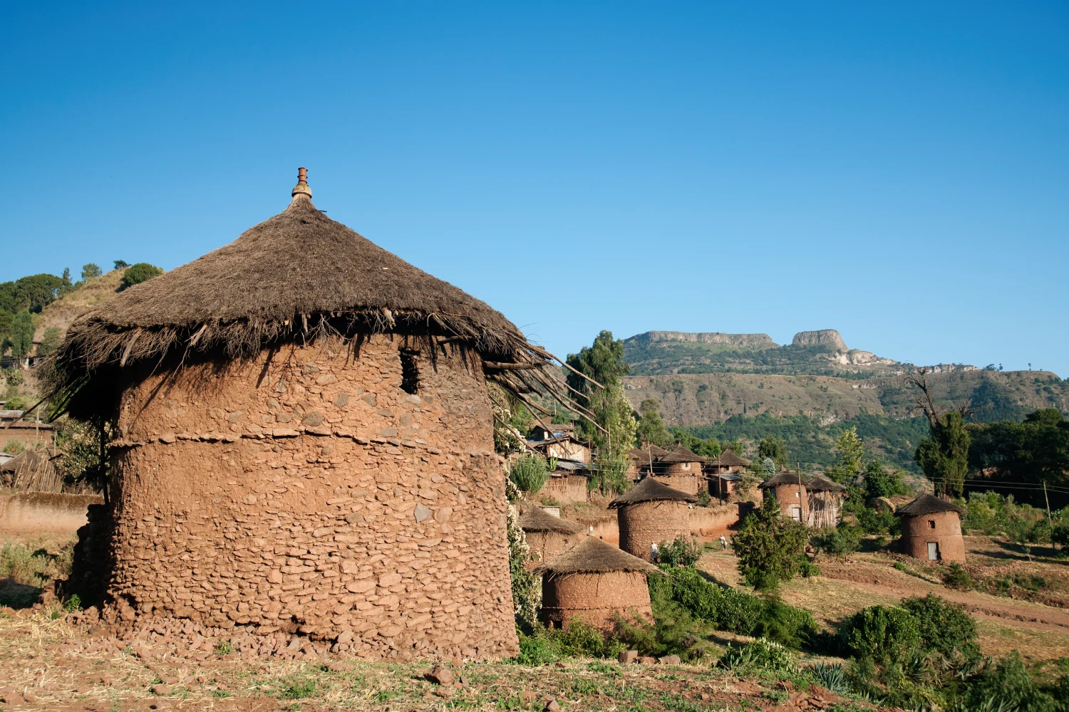 traditional-african-village-houses-in-lalibela-eth-2025-08-18-01-58-59-utc traditional-african-village-houses-in-lalibela