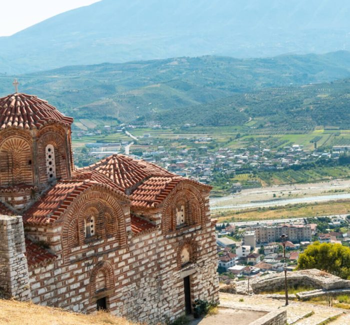 Castle-of-Gjirokastra (1) Castle-of-Gjirokastra (1)