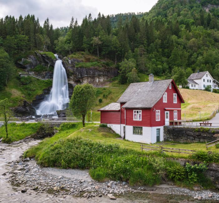 Steinsdalsfossen (1) (1)