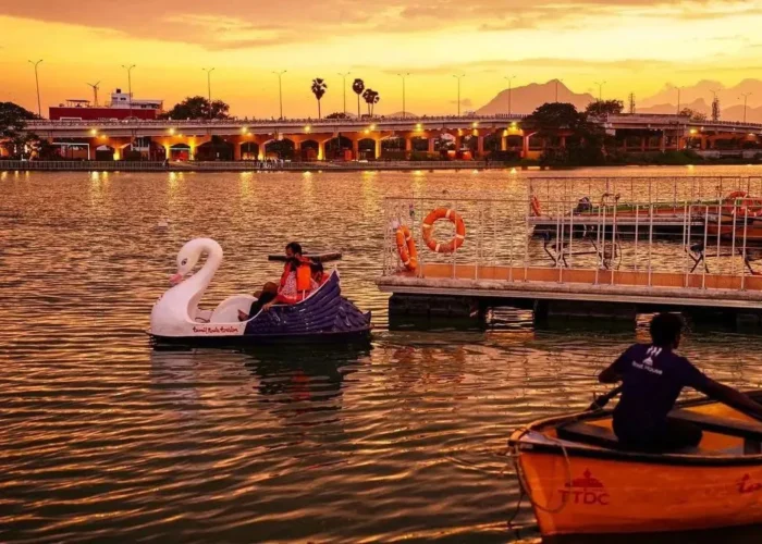 Valankulam Lakefront