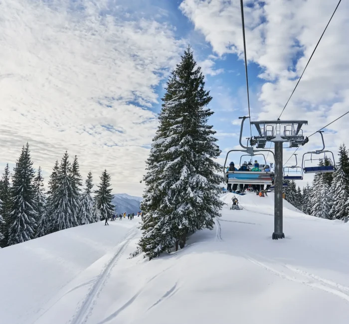 beautiful-view-ski-resort-with-ski-lifts-skiers (1) beautiful-view-ski-resort-with-ski-lifts-skiers (1)