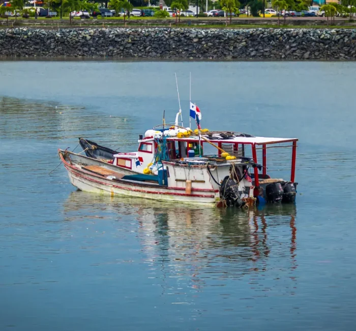 fishing-boat-panama-city-panama-2023-11-27-05-07-00-utc-1-scaled
