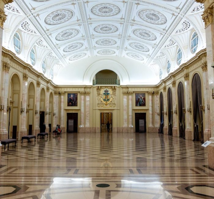 interior-national-art-museum-bucharest-romania-gol interior-national-art-museum-bucharest-romania-gol
