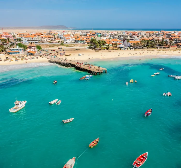 pier-boats-turquoise-water-city-santa-maria-sal-cape-verde (1) pier-boats-turquoise-water-city-santa-maria-sal-cape-verde (1)