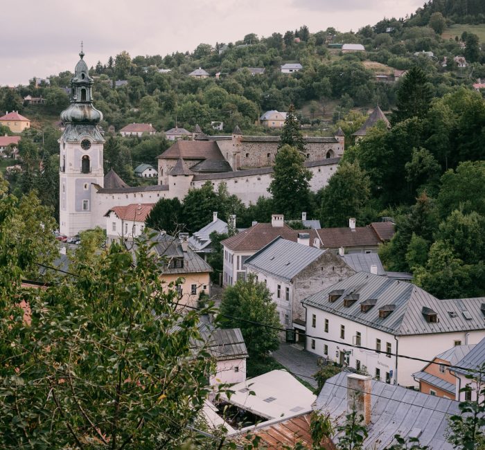 small-town-banska-stiavnica-slovakia-europe-ar-2024-12-06-09-16-32-utc small-town-banska-stiavnica-slovakia-europe-ar-2024-12-06-09-16-32-utc