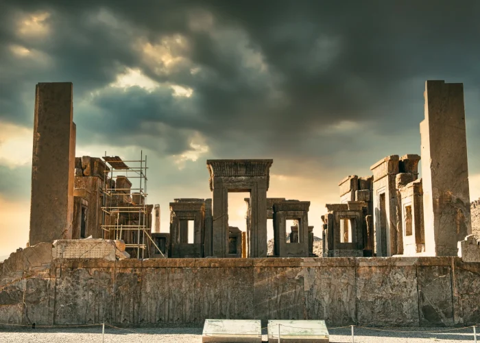 the-ancient-capital-of-the-persian-empire-under-s-2025-02-09-16-08-59-utc