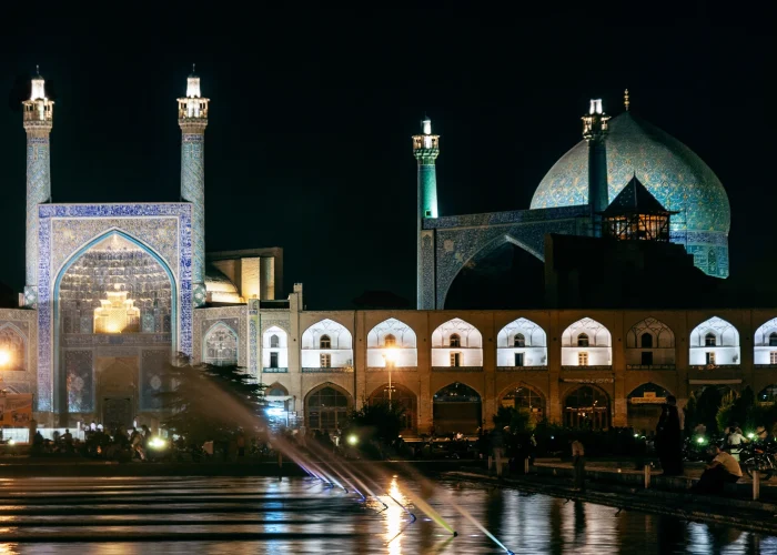 the-shah-mosque-famous-landmark-in-isfahan-city-ir-2025-09-21-16-14-42-utc