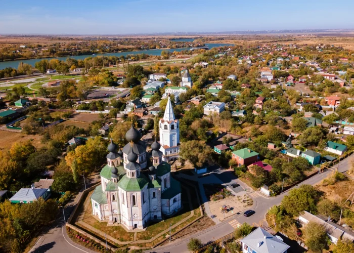 view-of-center-of-starocherkassk-city-from-the-dro-2024-10-18-06-38-59-utc