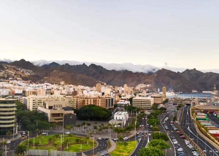 whimsical whimsical, Oman